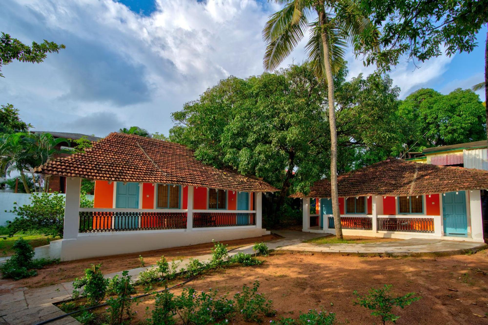 Papilio Beach Front Cottages-Tbv Baga Exterior foto