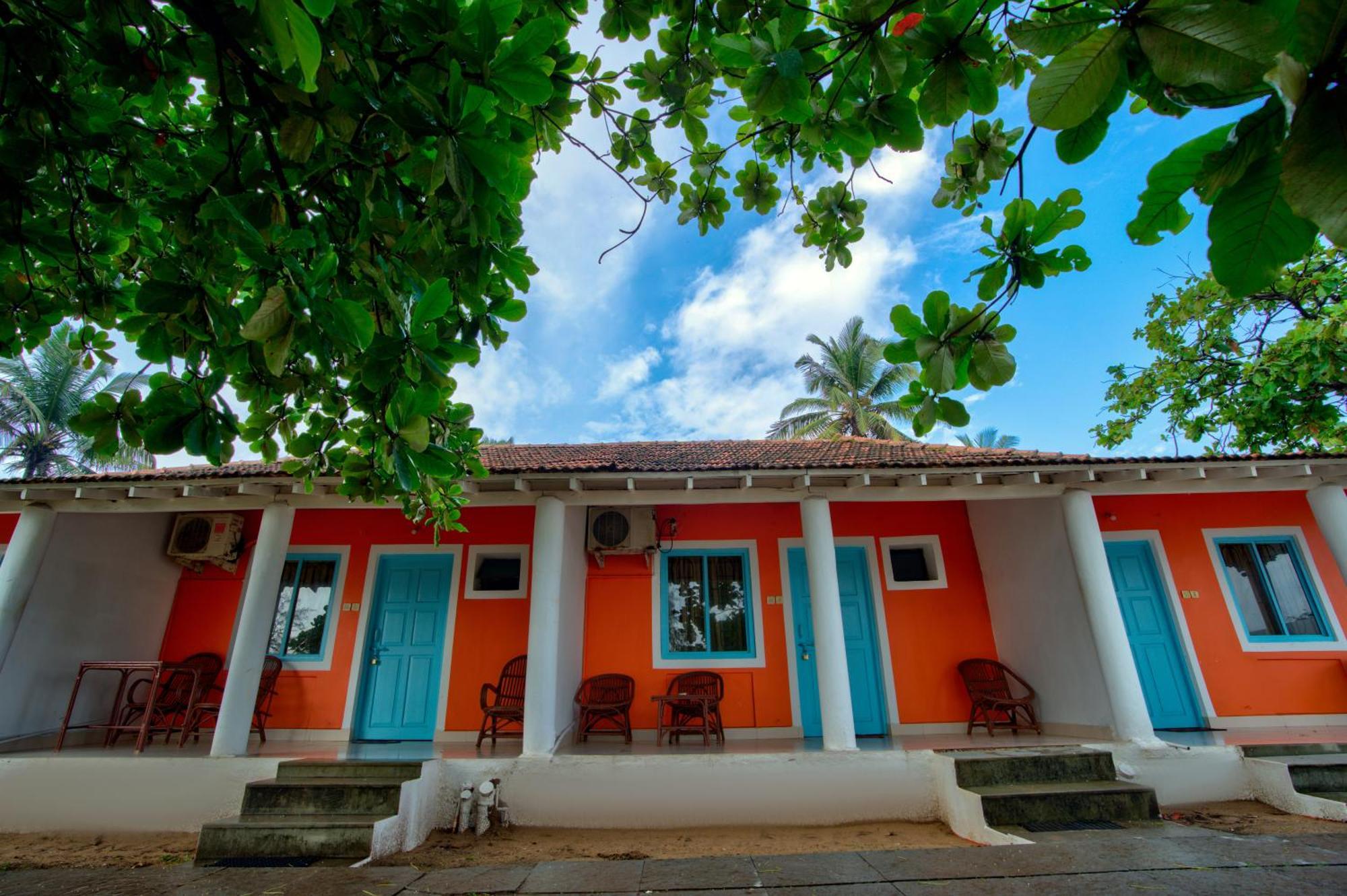 Papilio Beach Front Cottages-Tbv Baga Exterior foto